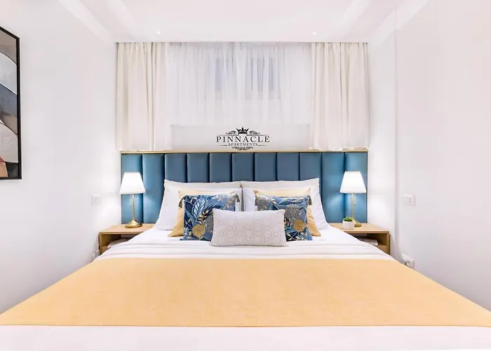 Exquisite Couples Delight With Free Bikes & Parking Apartman