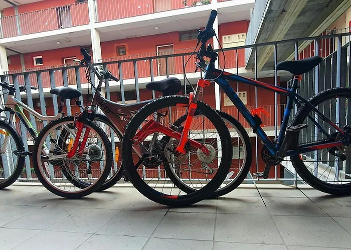Daire Exquisite Couples Delight With Free Bikes & Parking Split